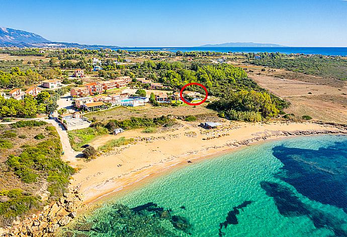 Aerial view of Antigoni Beach House . - Antigoni Beach House . (Galleria fotografica) }}