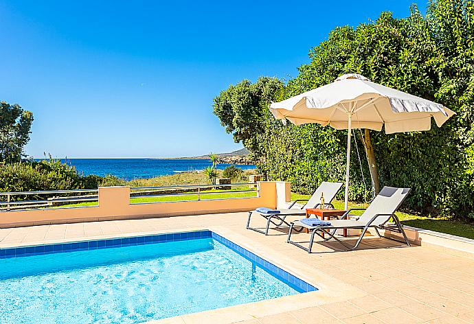 Private pool and terrace with sea views . - Antigoni Beach House . (Photo Gallery) }}