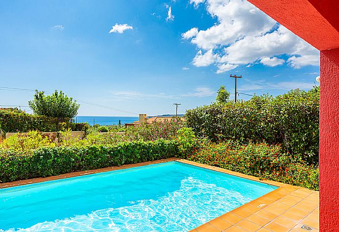 Private pool, terrace, and garden with sea views . - Villa Vali . (Galería de imágenes) }}