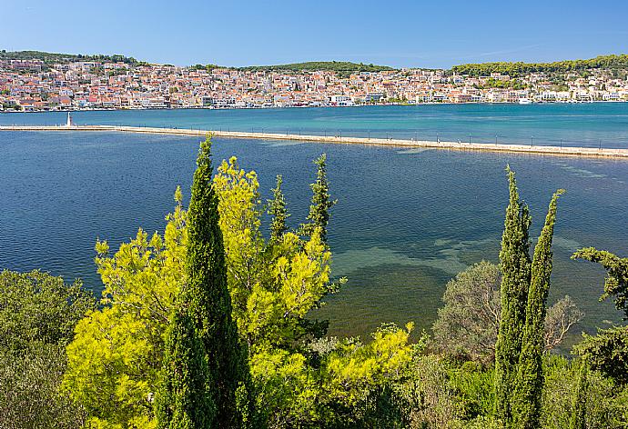 Argostoli . - Villa Vali . (Photo Gallery) }}