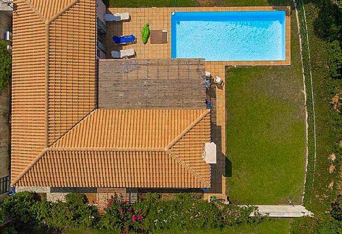 Aerial view of the Villa Nora  . - Villa Nora . (Fotogalerie) }}