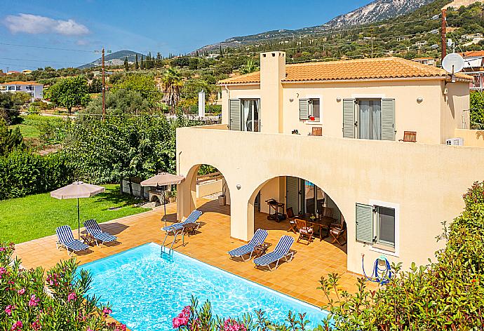 ,Beautiful villa with private pool, terrace, and garden . - Villa Katerina . (Galerie de photos) }}