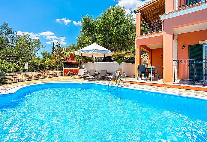 Beautiful villa with private pool and terrace with sea views . - Villa Youla . (Галерея фотографий) }}