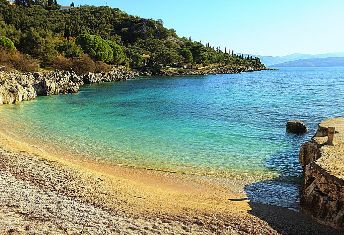 Nissaki Beach . - Villa Youla . (Галерея фотографий) }}