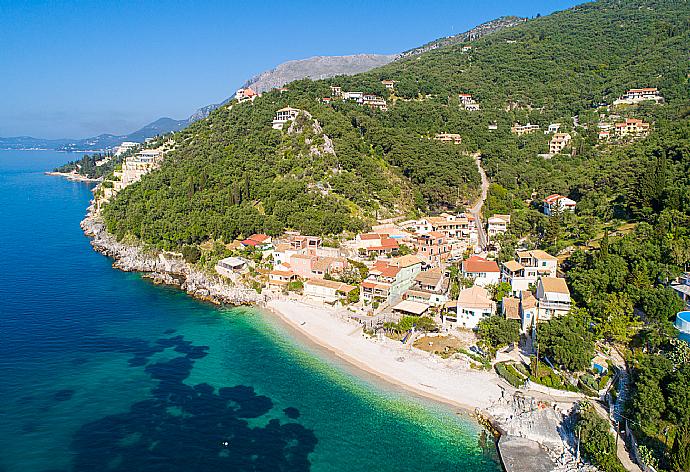 Aerial view of Kaminaki . - Villa Youla . (Галерея фотографий) }}