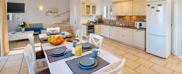  . - Ormos Beach House . (Photo Gallery) }}