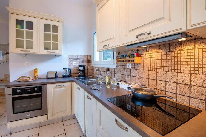  . - Ormos Beach House . (Photo Gallery) }}