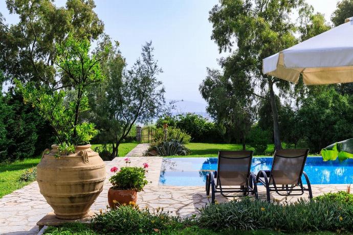  . - Ormos Beach House . (Photo Gallery) }}