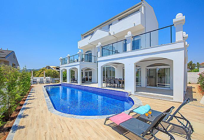 Beautiful villa with private pool and terrace . - Orka World Villa 2 . (Photo Gallery) }}