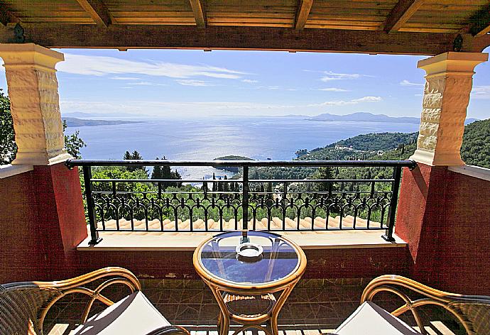 Balcony with panoramic views . - Villa Astarti . (Photo Gallery) }}