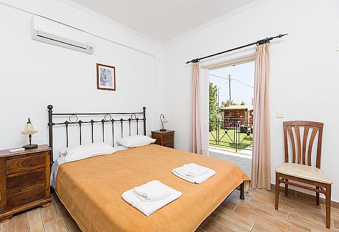 Villa Eleni Agios Stephanos Bedroom