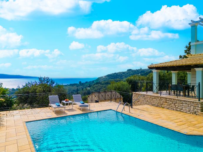  . - Villa Eleni Agios Stephanos . (Photo Gallery) }}