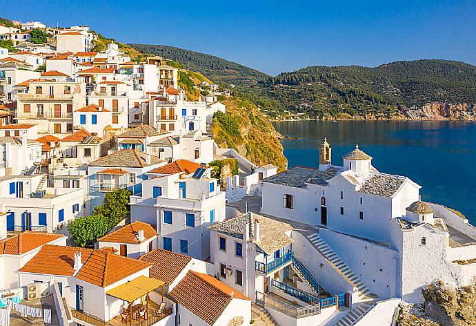 Skopelos Old Town . - Villa Ourania . (Photo Gallery) }}