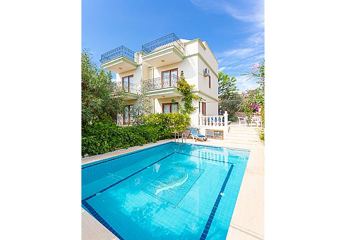 Beautiful villa with private pool and terrace . - Villa Antiphellos . (Galerie de photos) }}