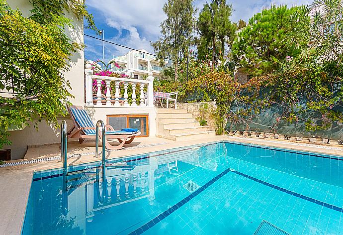 Private pool and terrace . - Villa Antiphellos . (Galleria fotografica) }}