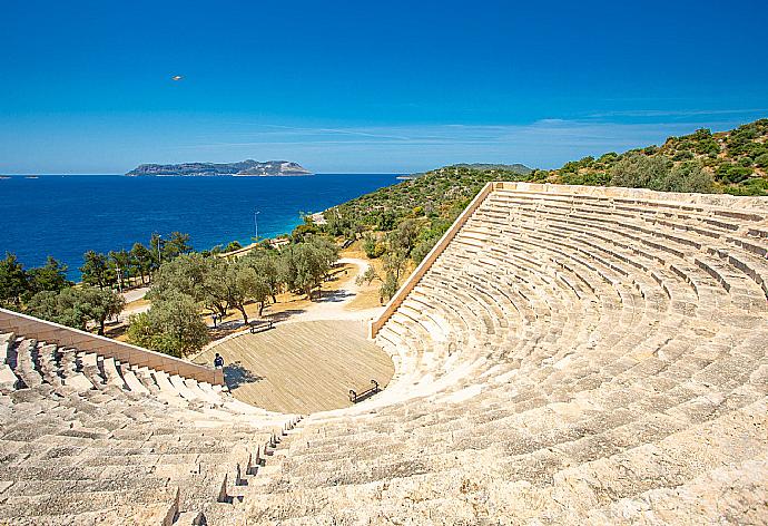 Ancient amphitheatre on the Kas peninsula . - Villa Arykanoos . (Photo Gallery) }}