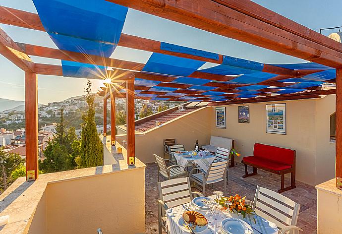 Shared roof terrace with panoramic sea views . - Mango Apartment . (Галерея фотографий) }}