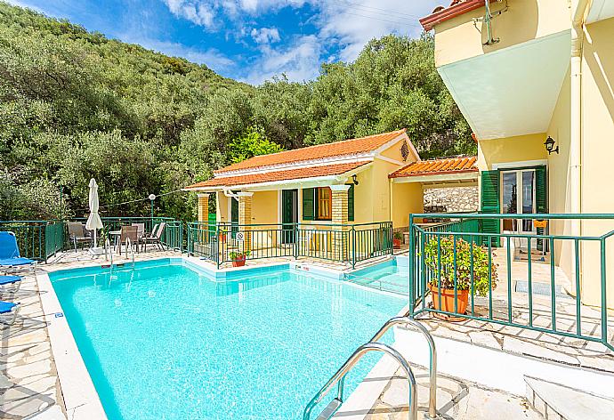 ,Beautiful villa with private pool and terrace with panoramic sea views . - Villa Sofia . (Fotogalerie) }}