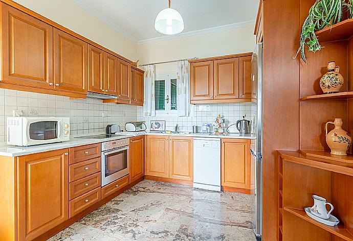 Equipped kitchen . - Villa Sofia . (Fotogalerie) }}