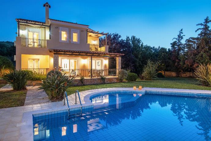 Rethymno . - Villa Daphni . (Photo Gallery) }}