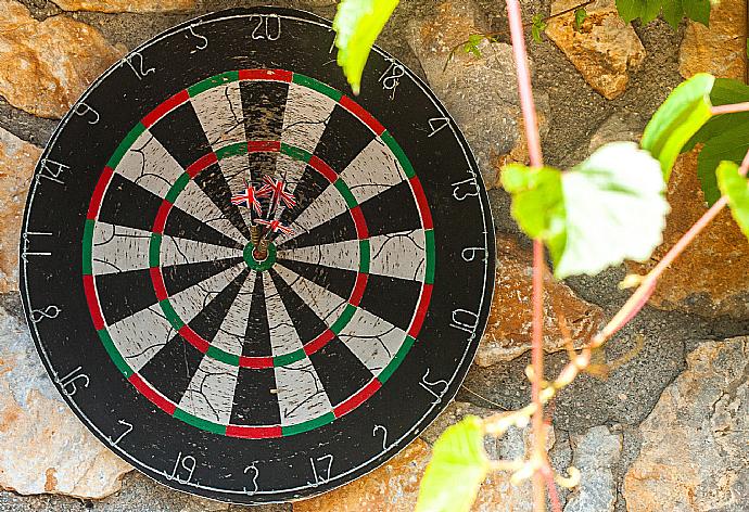 Darts in garden area of Eleon Villas . - Villa Tzina . (Photo Gallery) }}