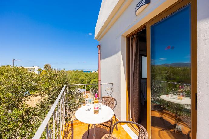 Balcony . - Villa Tzina . (Galería de imágenes) }}