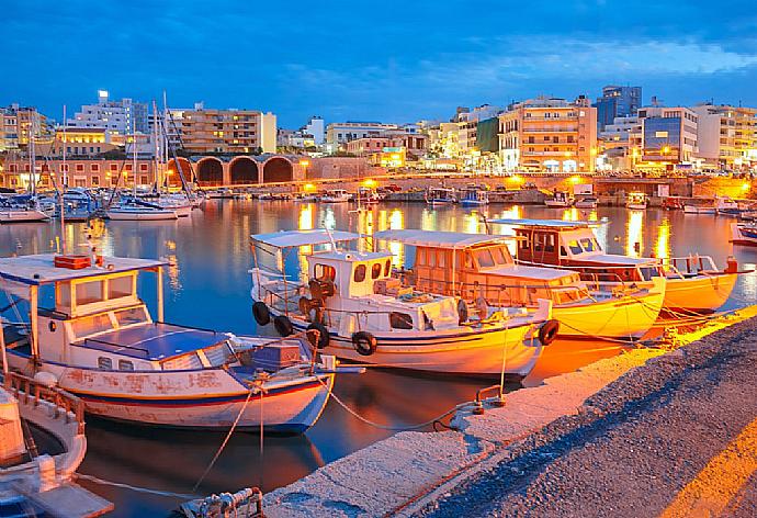 Old Harbour Iraklion . - Villa Melina . (Fotogalerie) }}