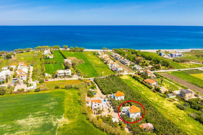 Aerial view showing location of villa . - Villa Nineta . (Photo Gallery) }}
