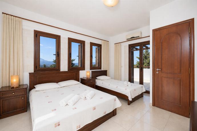 Villa Nikolas