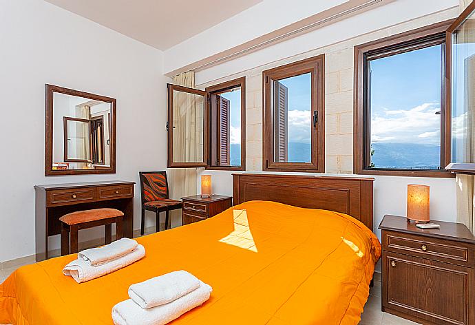 Double bedroom with A/C . - Villa Eva . (Photo Gallery) }}