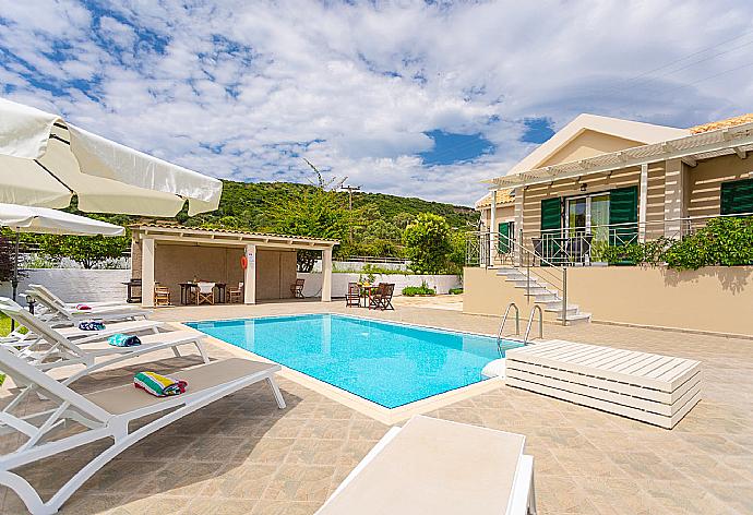 Beautiful villa with private pool and terrace . - Villa Alexandra . (Galleria fotografica) }}