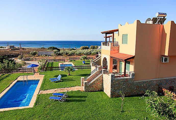 Beautiful Villa with Private Pool, Garden and Sea Views . - Andreas Beach Villa . (Galería de imágenes) }}