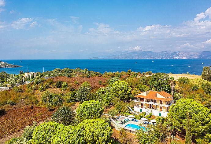 Aerial view of Cochelli Villa . - Cochelli Villa Lower . (Галерея фотографий) }}