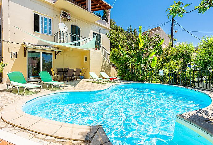 ,Beautiful villa with private pool and terrace . - Kalliopi . (Fotogalerie) }}