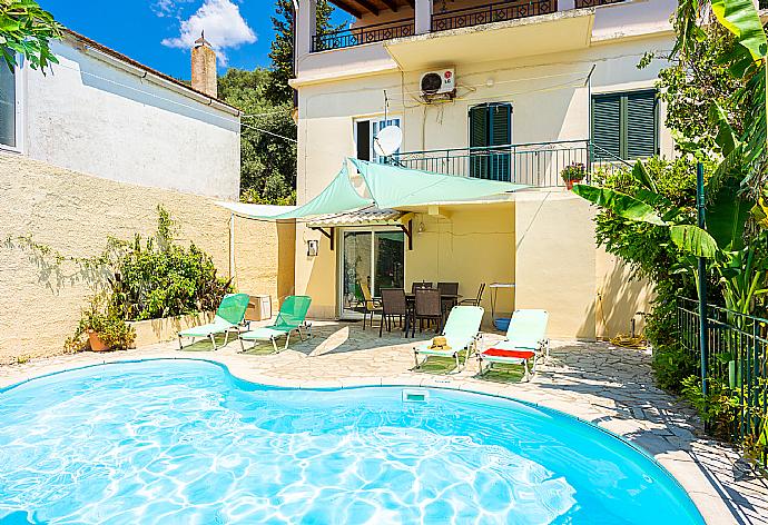 Beautiful villa with private pool and terrace . - Kalliopi . (Galerie de photos) }}