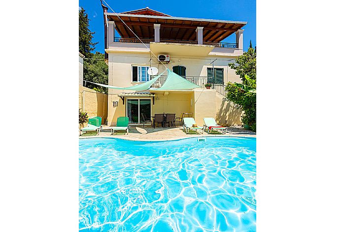 Beautiful villa with private pool and terrace . - Kalliopi . (Galería de imágenes) }}