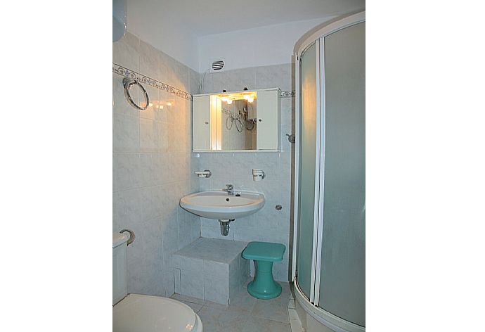 Kalliopi Bathroom