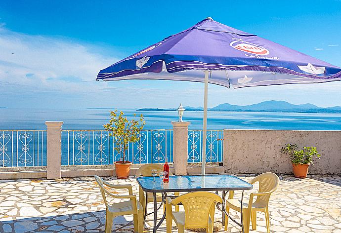 Private pool and terrace with panoramic sea views . - Michalis . (Photo Gallery) }}