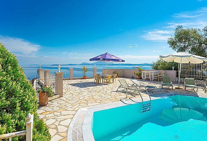 Private pool and terrace with panoramic sea views . - Michalis . (Photo Gallery) }}