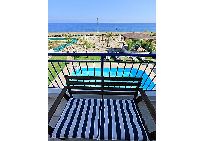 Balcony with sea views . - Riviera Beach Front . (Fotogalerie) }}