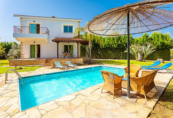 Beautiful villa with private pool, terrace, and garden . - Villa Nansoula . (Galerie de photos) }}