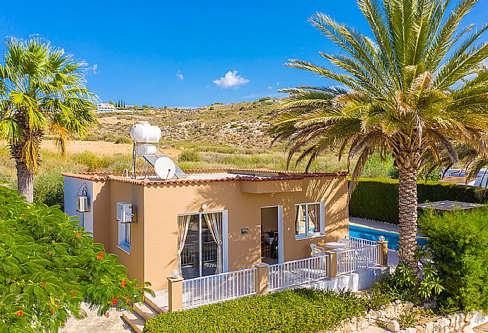 Aerial view of Villa Athina . - Villa Athina . (Галерея фотографий) }}