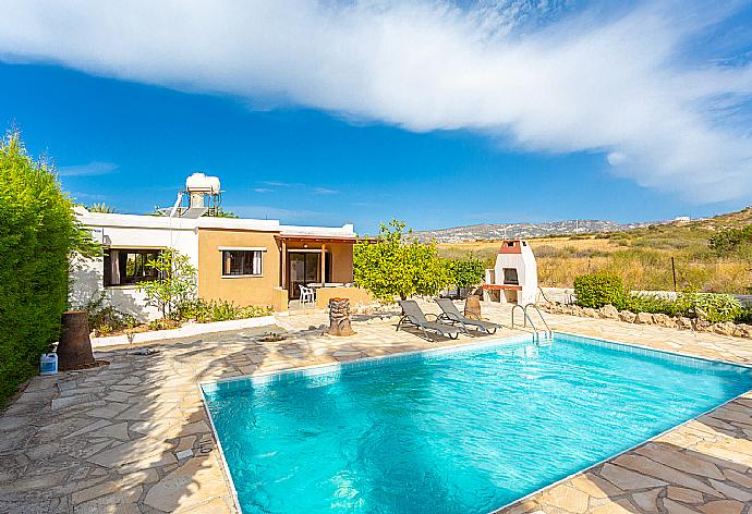 Beautiful villa with private pool and terrace with sea views . - Villa Eleni . (Galería de imágenes) }}