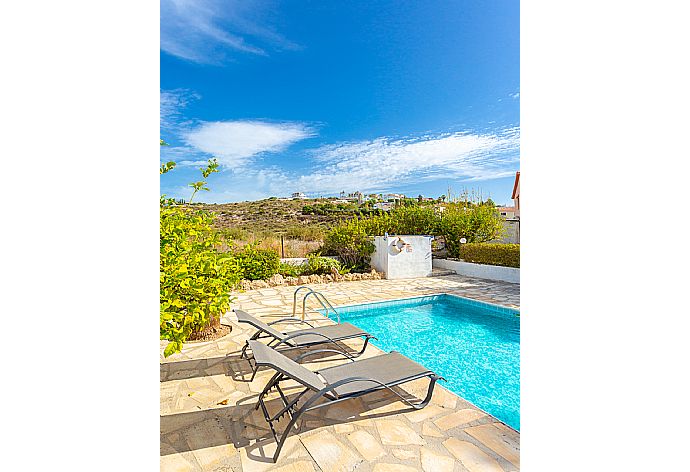 Private pool and terrace with sea views . - Villa Eleni . (Galería de imágenes) }}