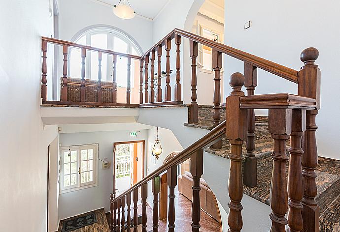 Stairs . - Lavranos House . (Photo Gallery) }}