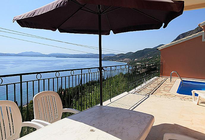 Private pool with terrace and sea views . - Villa Ariadni . (Photo Gallery) }}