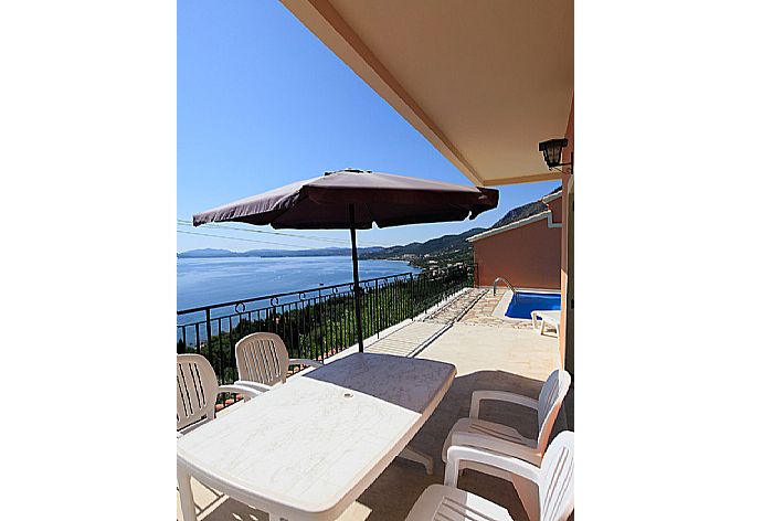 Private pool with panoramic sea views . - Villa Ariadni . (Photo Gallery) }}