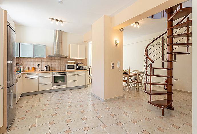 Equipped kitchen . - Villa Fedra . (Fotogalerie) }}