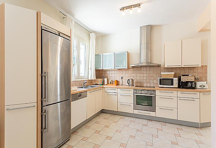 Equipped kitchen . - Villa Fedra . (Fotogalerie) }}