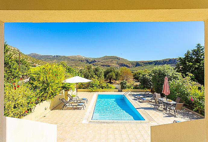 Private pool and terrace . - Villa Fedra . (Galería de imágenes) }}